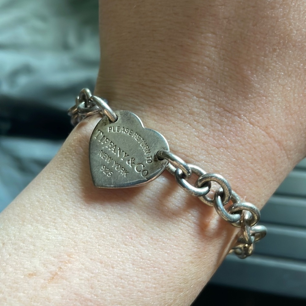 Please return to Tiffany’s bracelet